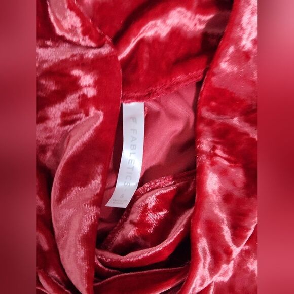 Fabletics 2 set  Velour Crossover Bra And Jogger Set size S - Picture 9 of 13